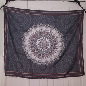 Nwot Decorative wall hanging tapestry or bedspread